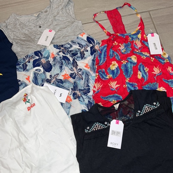 π₯ ROXY GIRLS CLOTHING BUNDLE LOT OF 5 new with tags π₯ - Picture 4 of 4